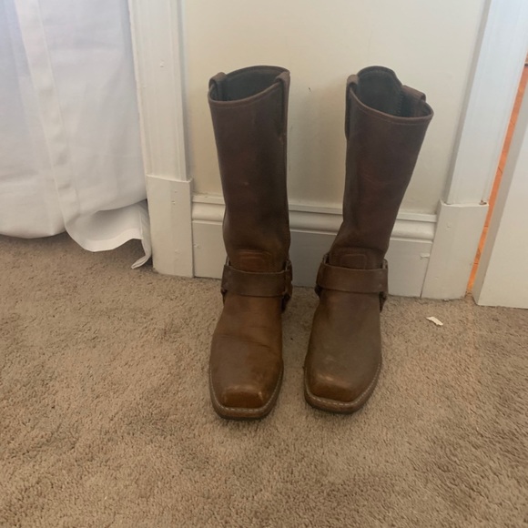 Frye Boots - size 7 - Picture 3 of 5